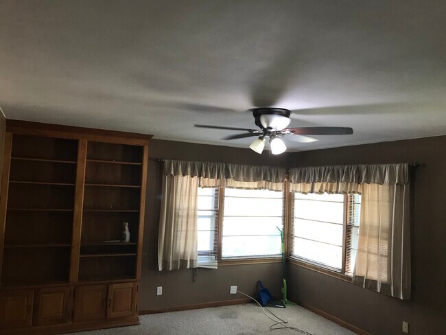 Photo - 1217 W 19th St