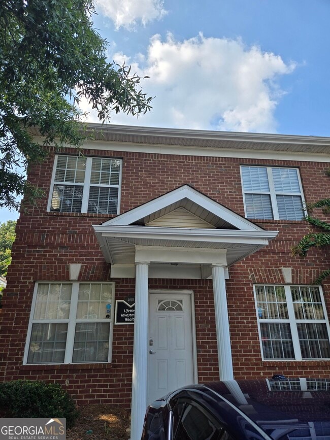 Building Photo - 3883 Rogers Bridge Rd Unit STE 401B