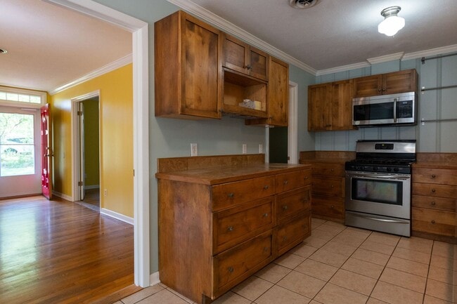 Photo - 882 Cherokee Rd