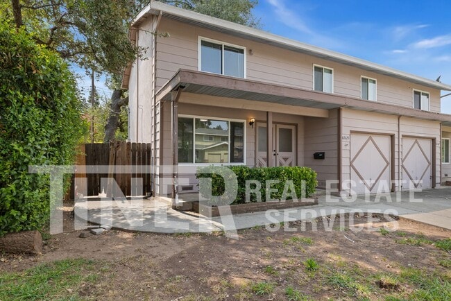 6169 Oakgreen Cir