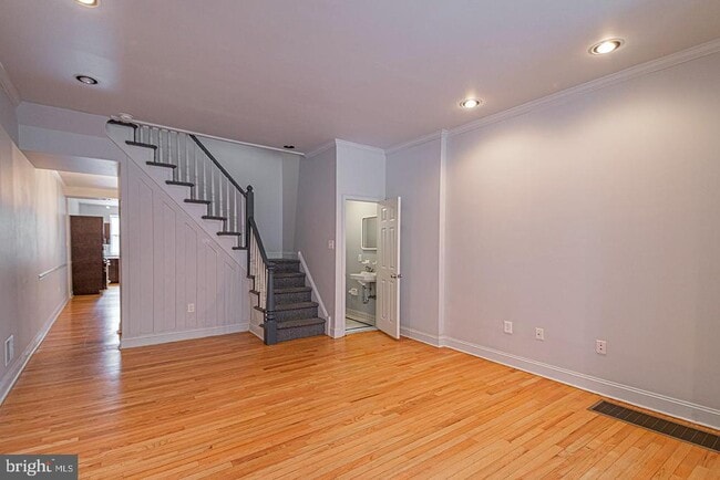 Building Photo - 2210 Lombard St Rental