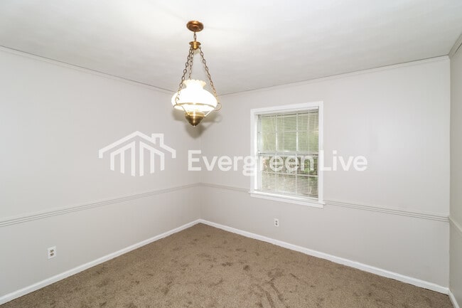 Photo - 5013 Knight Arnold Rd