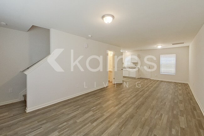 Photo - 3921 Miller Dr