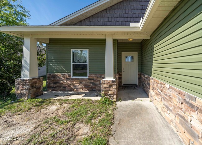 3323 Monica Rd