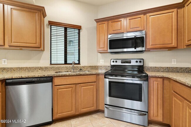 2550 E River Rd Unit 4103