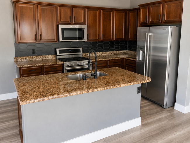 Photo - 104 Talmont Cir