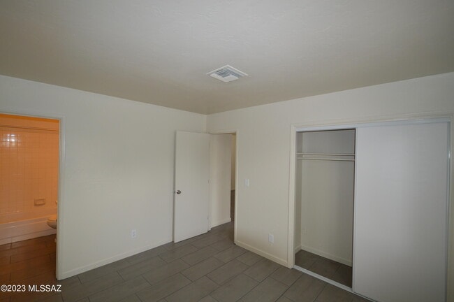 Photo - 2736 N Orchard Ave