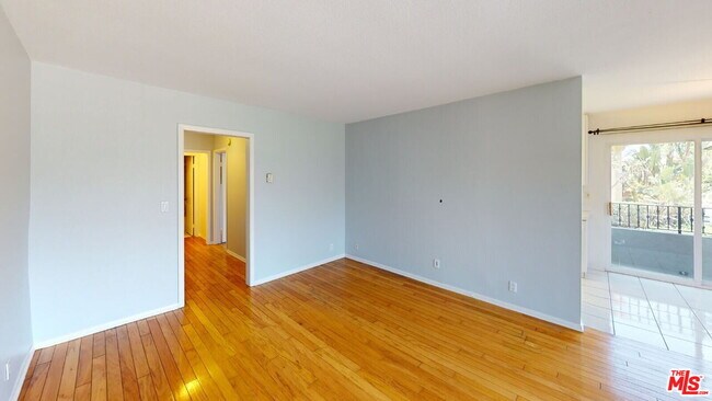 Photo - 2308 Schader Dr Unit 102