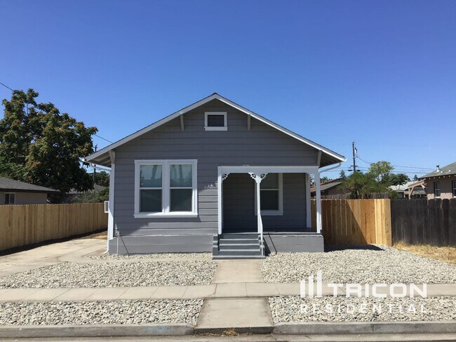 334 S 2nd Avenue Oakdale CA - 334 S 2nd Avenue Oakdale CA House