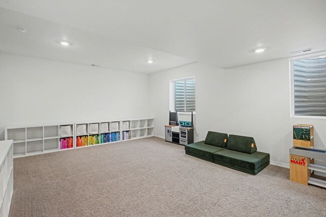 Photo - 5768 Heathland Terrace