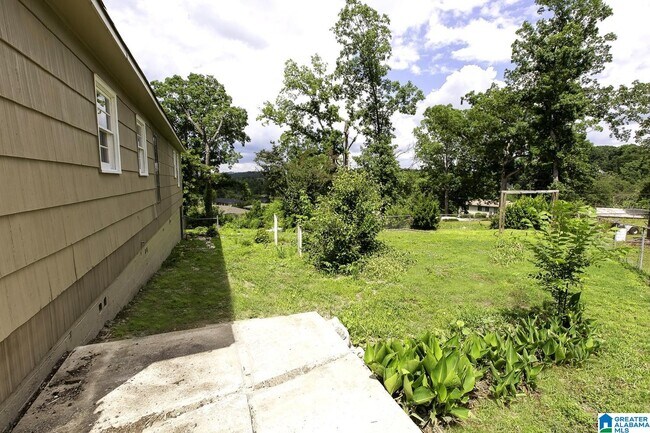 Photo - 901 28th Ave NE