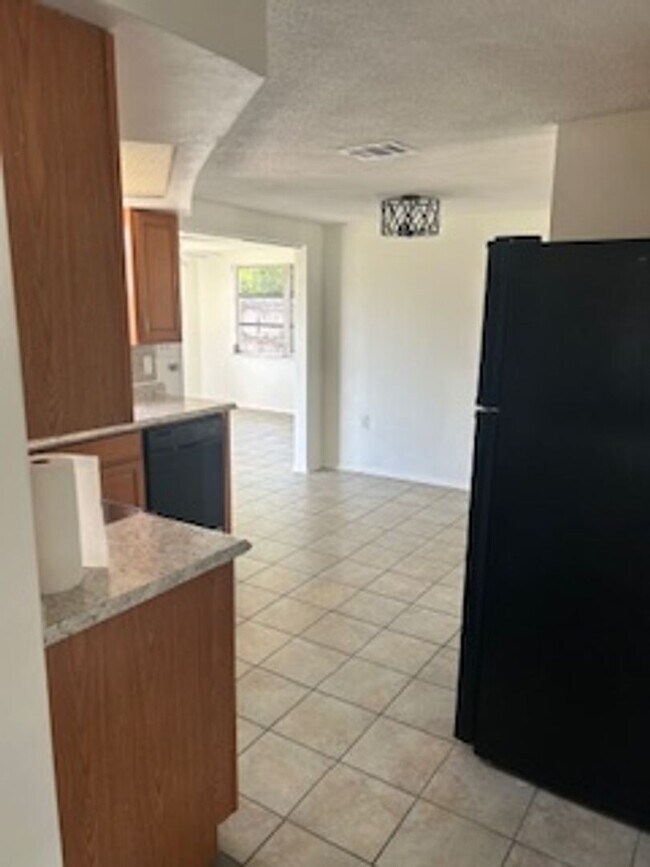 Photo - Well maintained 2/1 in a quiet neighborhood