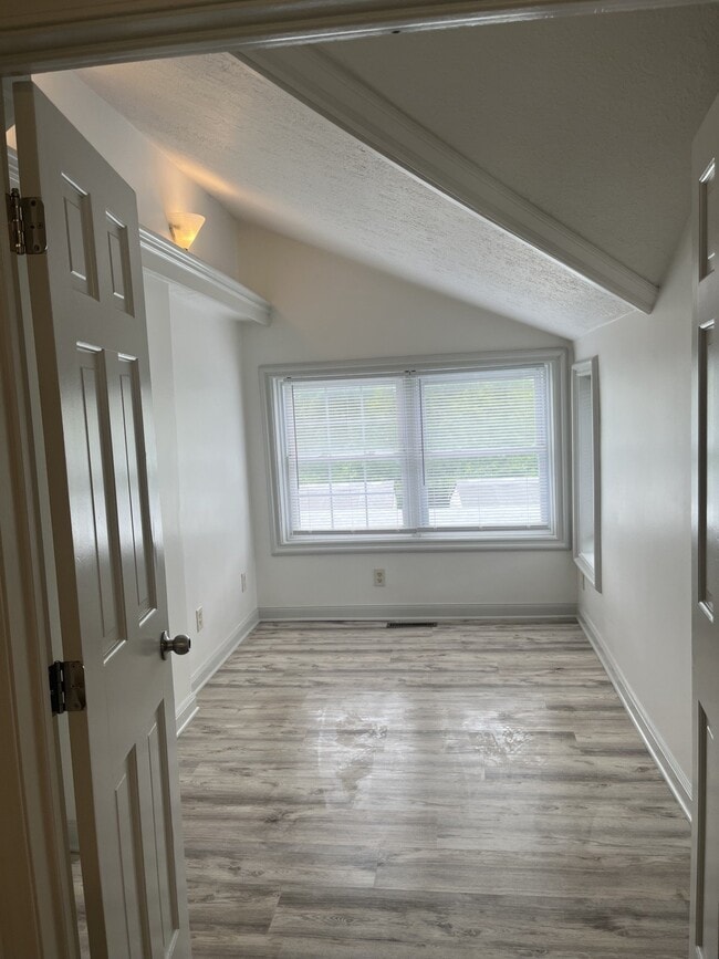 Photo - 3315 NW 50th St
