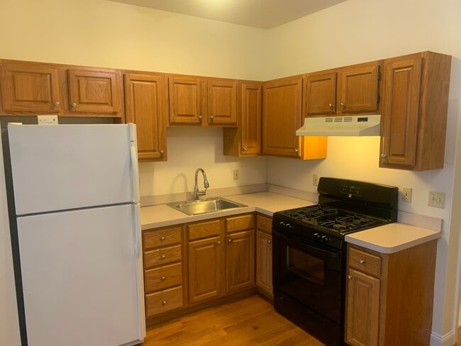 Photo - 202 Hurley St Unit 1