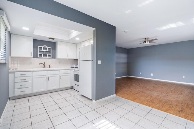 Photo - 2929 SE Ocean Blvd Unit M10