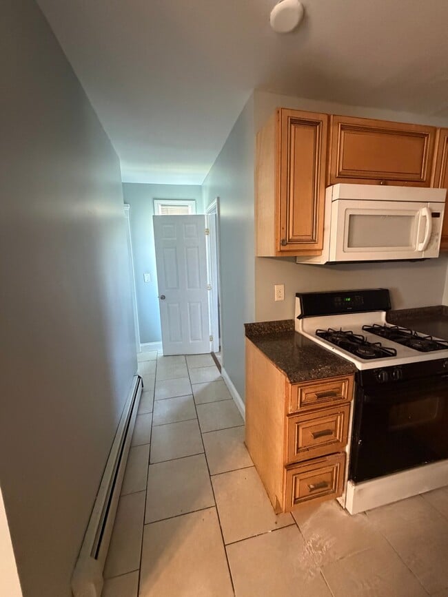 Photo - 327 Admiral St