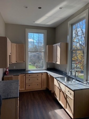 33 West Main Street Unidad C