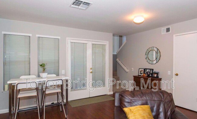 Photo - 2410 G St