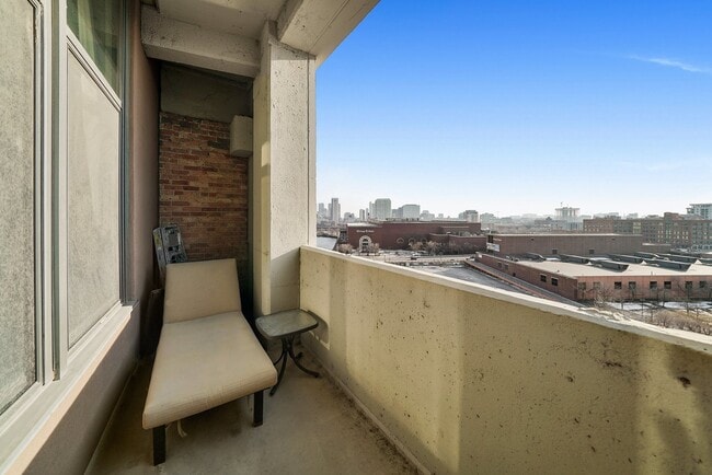 Photo - 900 N Kingsbury St Unit 800