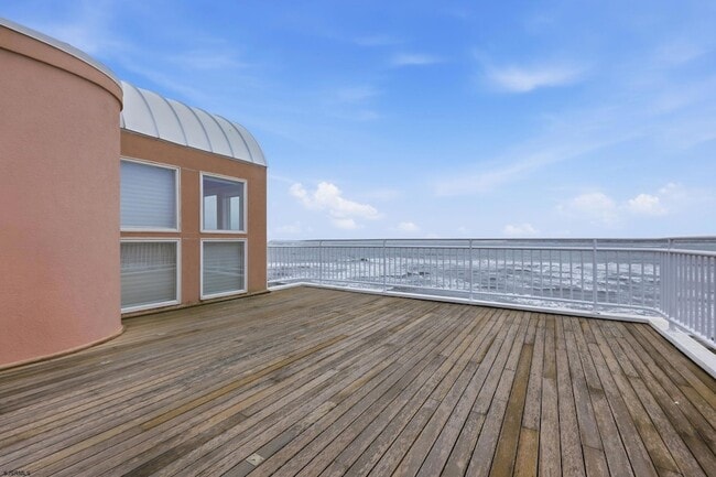 Photo - 119 S 11th Ave