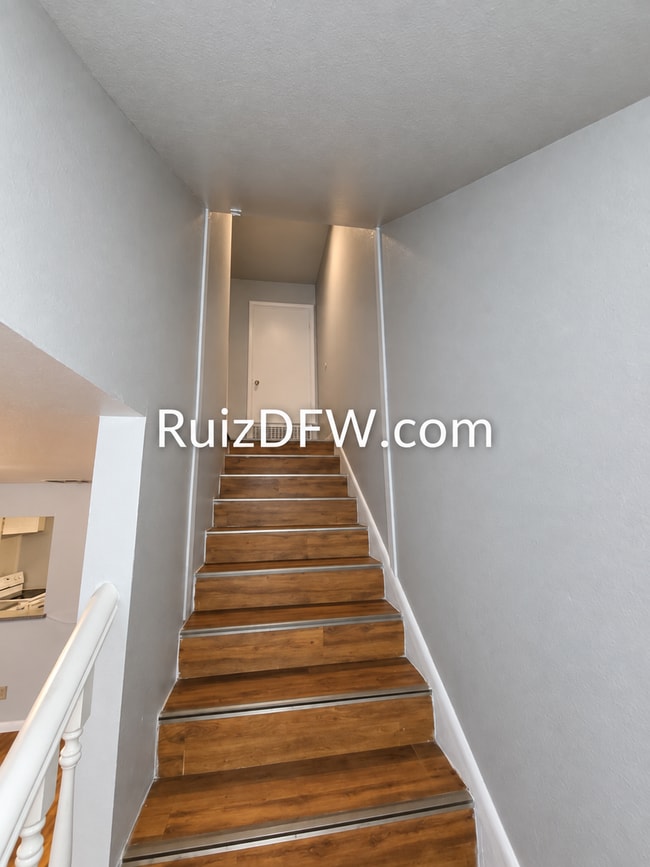 3601 - 03 W Ripy Ct
