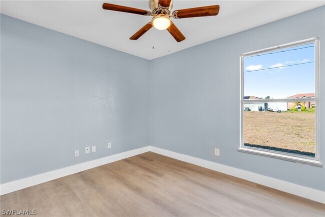 Photo - 1715 NE 2nd Ave