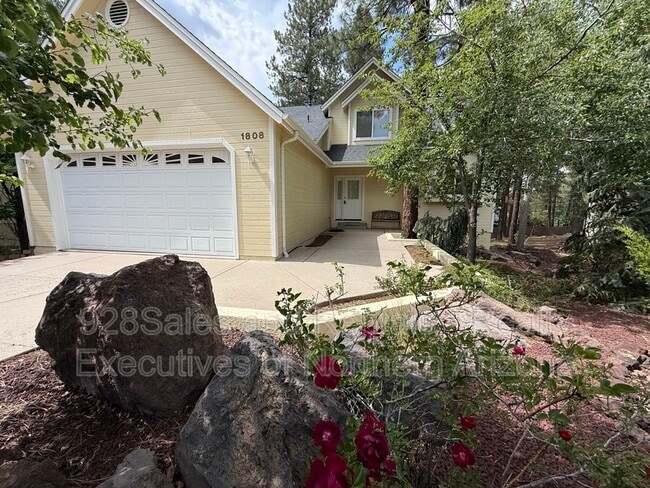 Photo - 1808 W University Ave