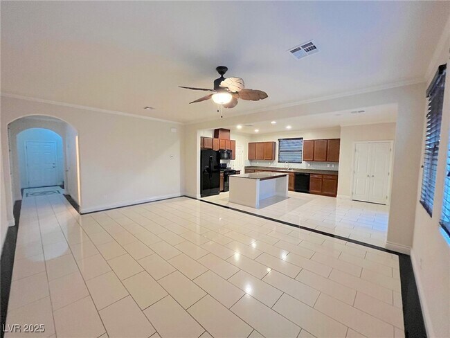 Photo - 430 White Heart Rd