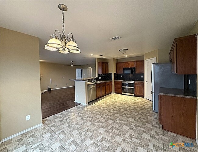 Building Photo - 2404 Griffin Dr Rental