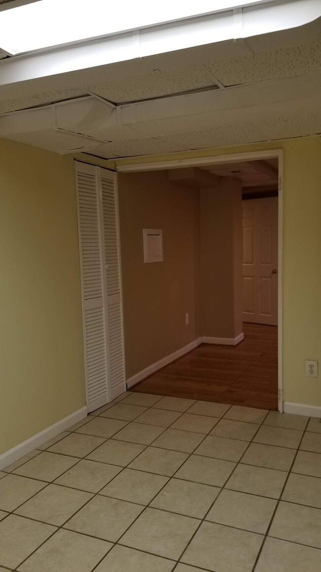Photo - 11913 Seven Locks Rd Unit Accessory apartment