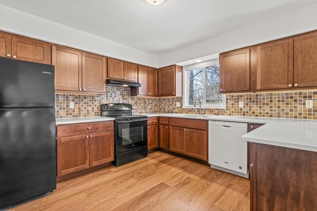 Photo - 1302 N Gammon Rd