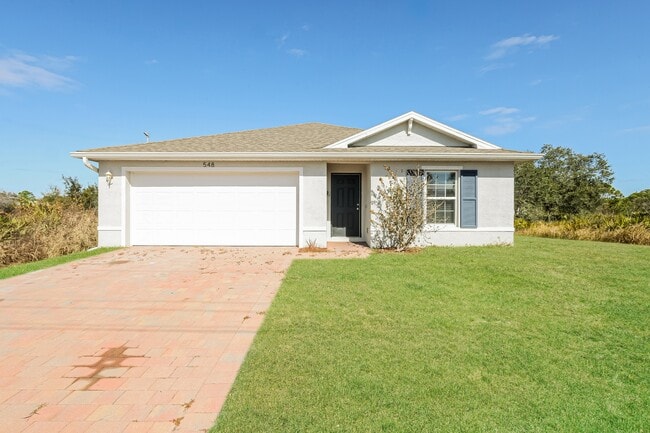 Building Photo - 548 Woodview Dr