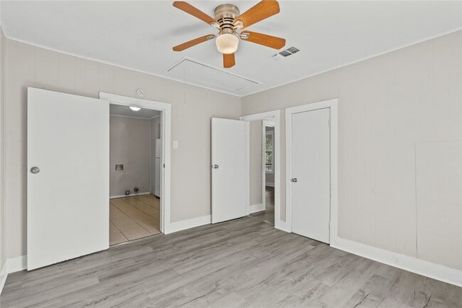 Photo - 2328 Boss St Unidad HOUSE