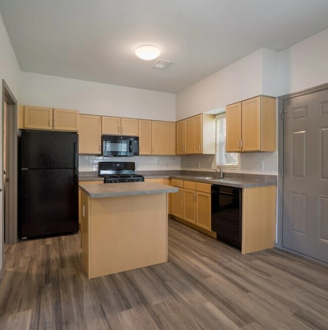 Photo - Villa del Sol Apartments