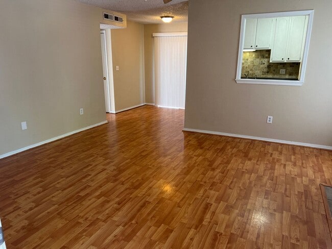 Photo - 1200 N Cedar Ave Unit 312