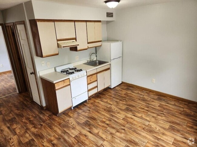 Building Photo - 1706 Tippecanoe Dr Rental