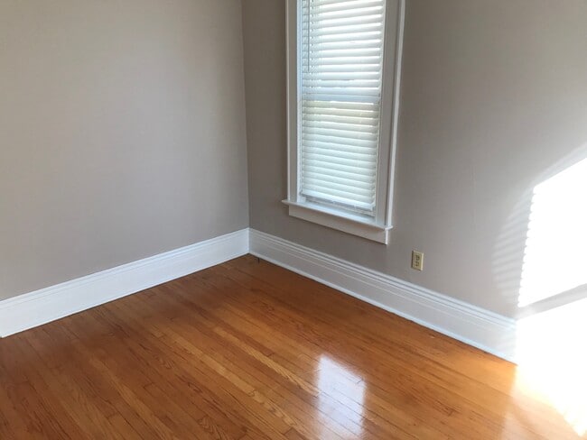 Photo - 106 Plum St