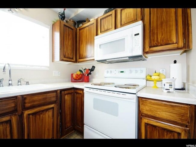 Photo - 275 W 13165 S