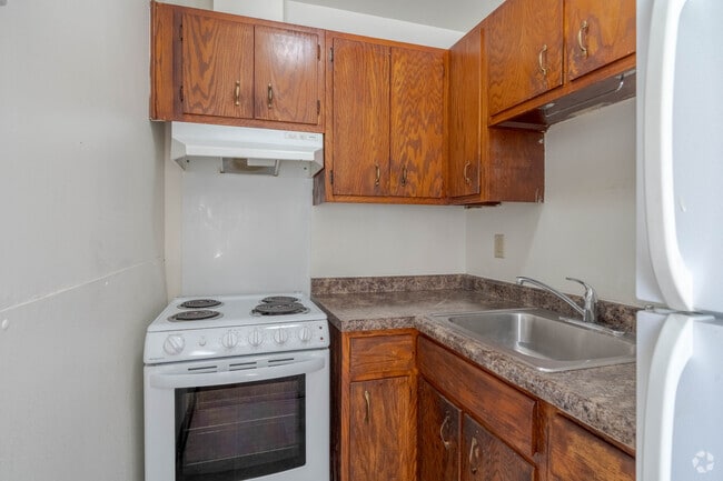 Studio - 328SF - Kitchen