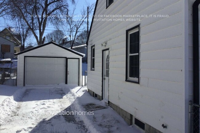Photo - 2150 Nokomis Ave