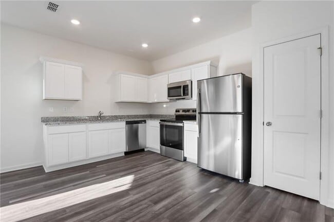 Photo - 51 Padley Dr