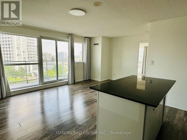 Photo - 2015 Sheppard Ave E Unit 610