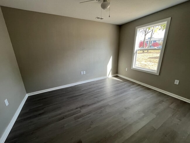 Photo - 703 S Holden St