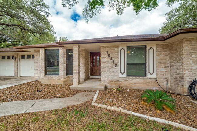 Photo - SPACIOUS 3-BEDROOM HOME IN OAK HOLLOW ESTATES