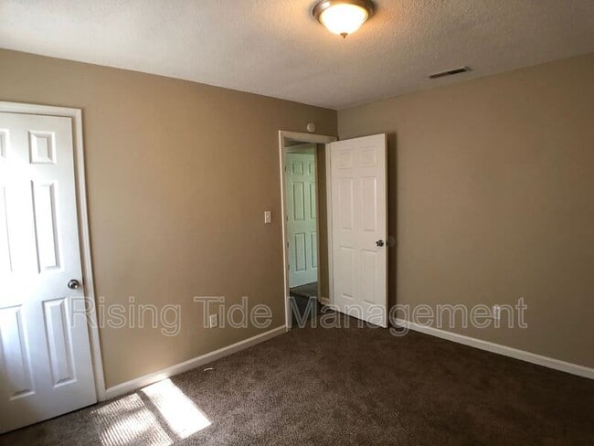 Photo - 1200 Birchwood St