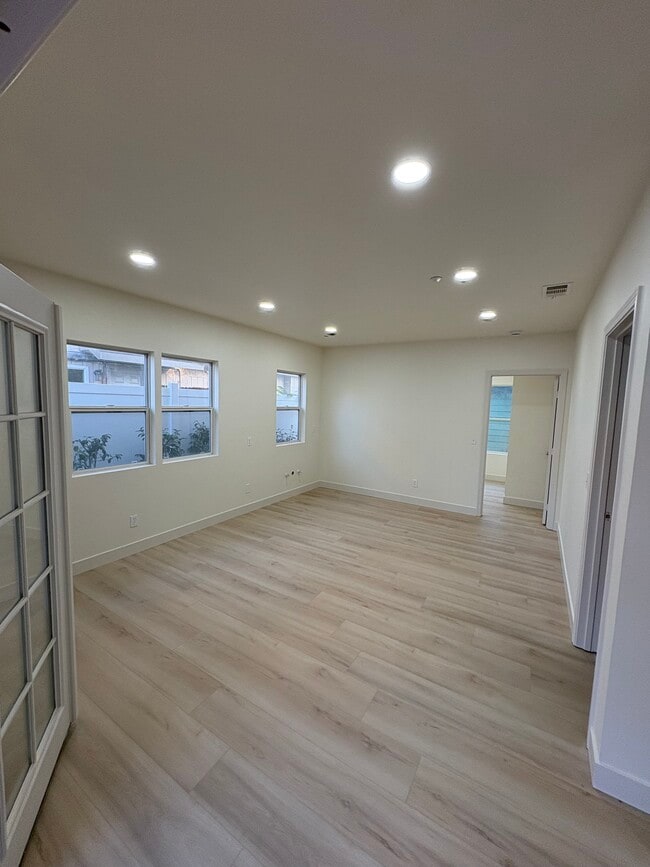 Building Photo - 228 W Colorado Blvd