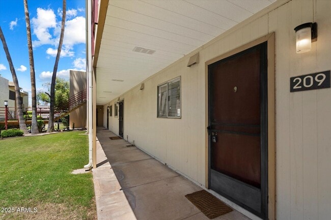 Photo - 4630 N 68th St Unit 209