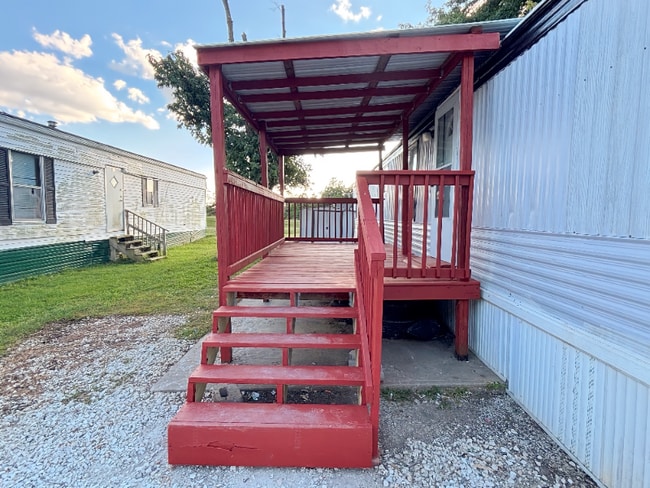 Photo - 428 Timber Ridge Ln