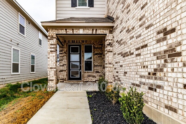 Photo - 9522 Reinhartz Wy