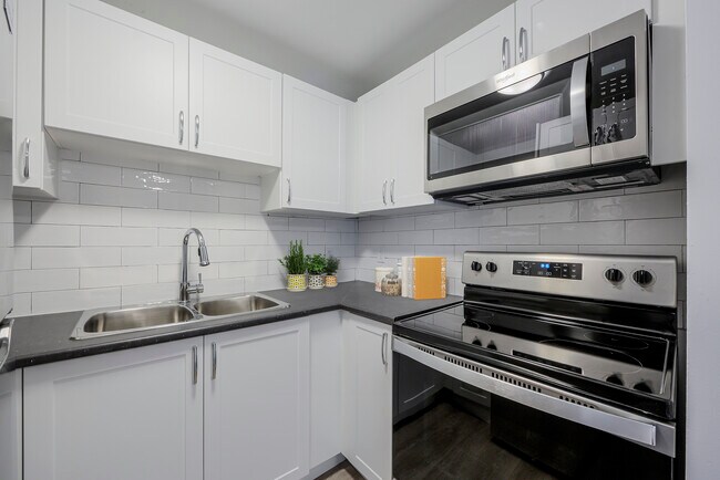 Photo - 187 Brybeck Cres